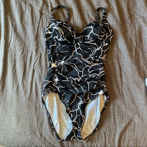 Croft&Barrow one piece swimsuit